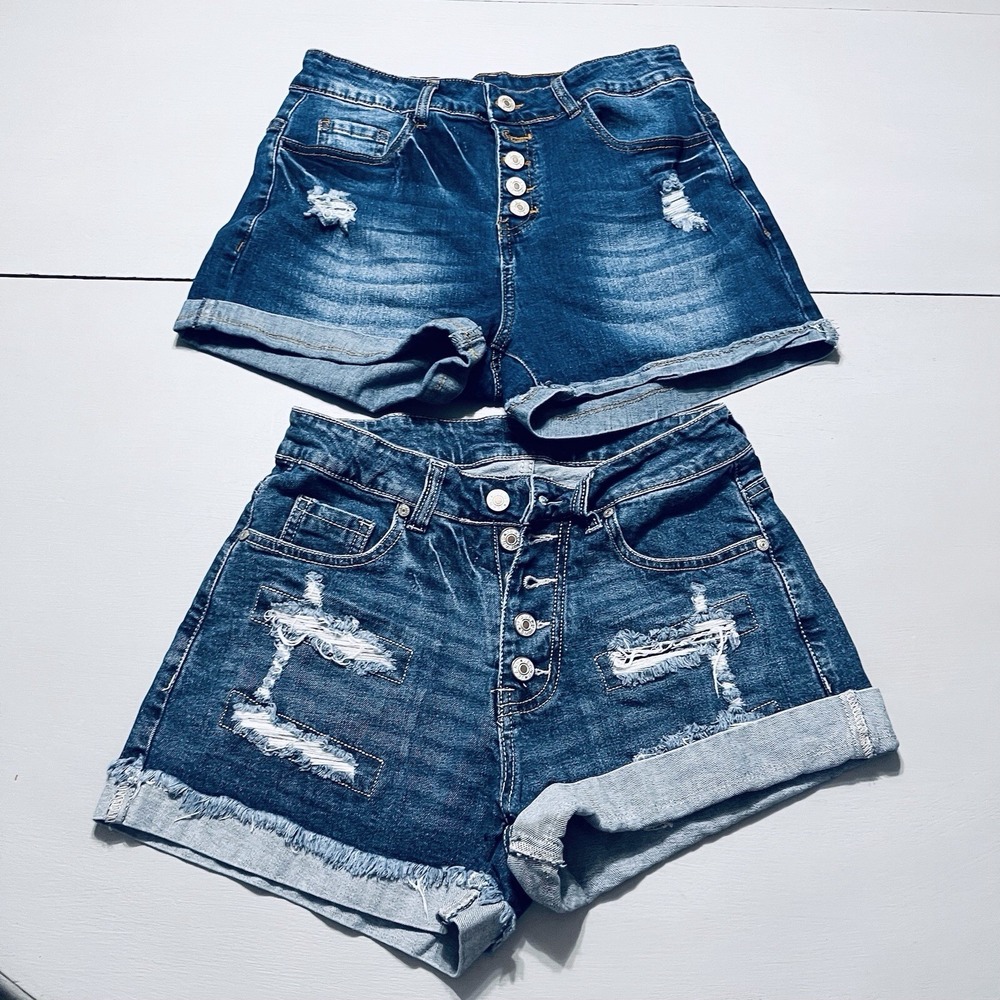 Jean‎ Shorts Womans Size Small Waist 27 Button Up Cut Offs  Lot Of 2 FLAW